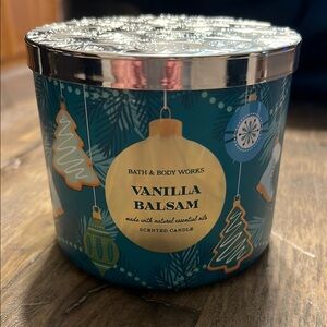 Bath & Body Works Vanilla Balsam Scented Candle - Blue and Silver